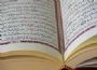Gl�ubige Muslime lesen im Fastenmonat den Koran ein Mal von vorne bis hinten durch.